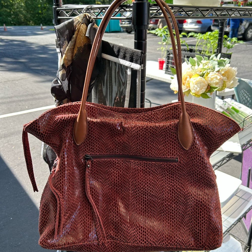 SORIAL Snakeskin Patterned Leather Wine Colored Handbag